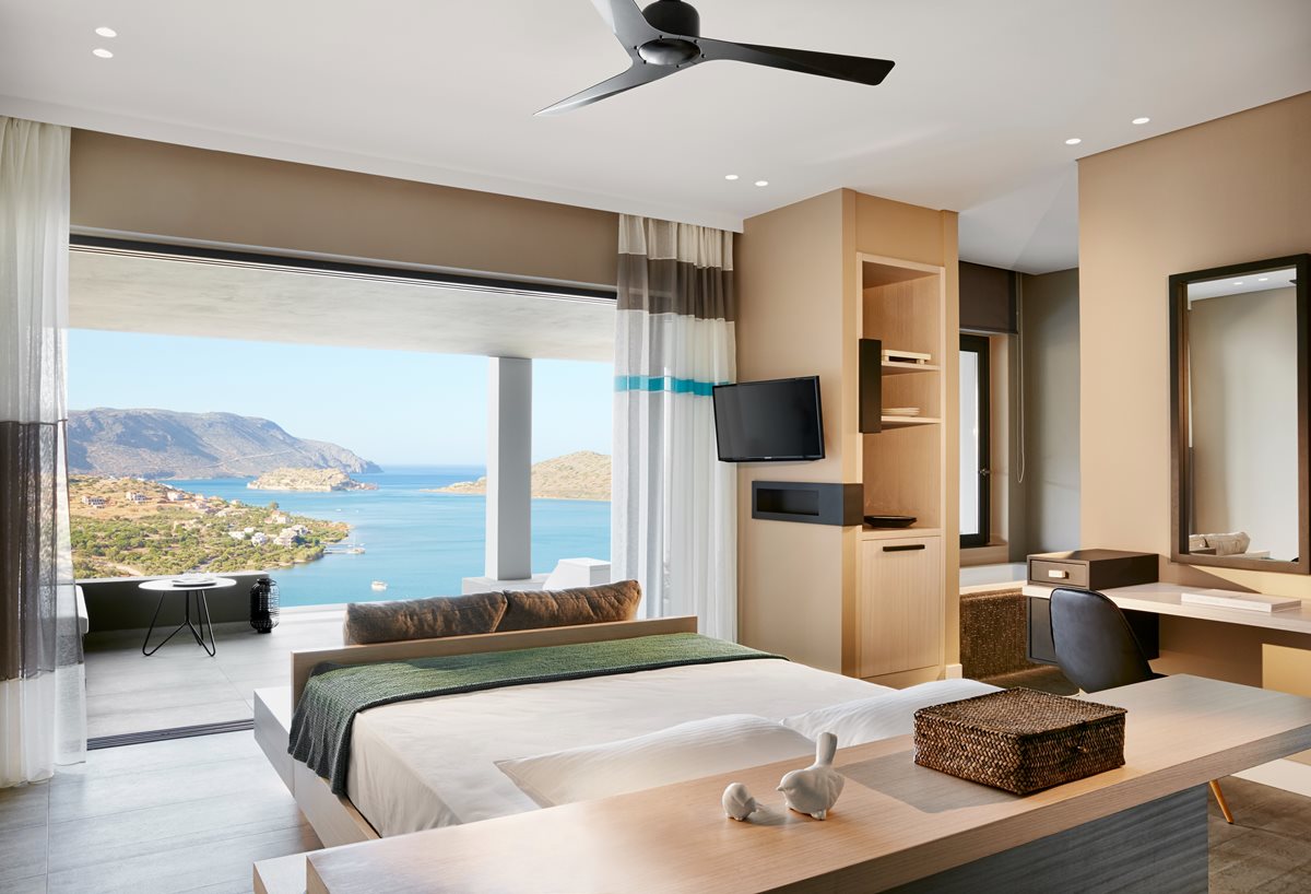 Elounda 8