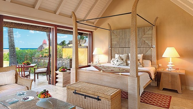 Camera - The Oberoi Beach Resort, Mauritius 