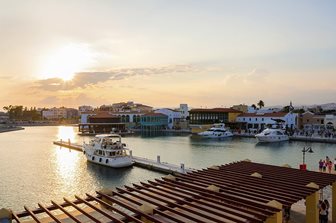 Limassol si portul sau