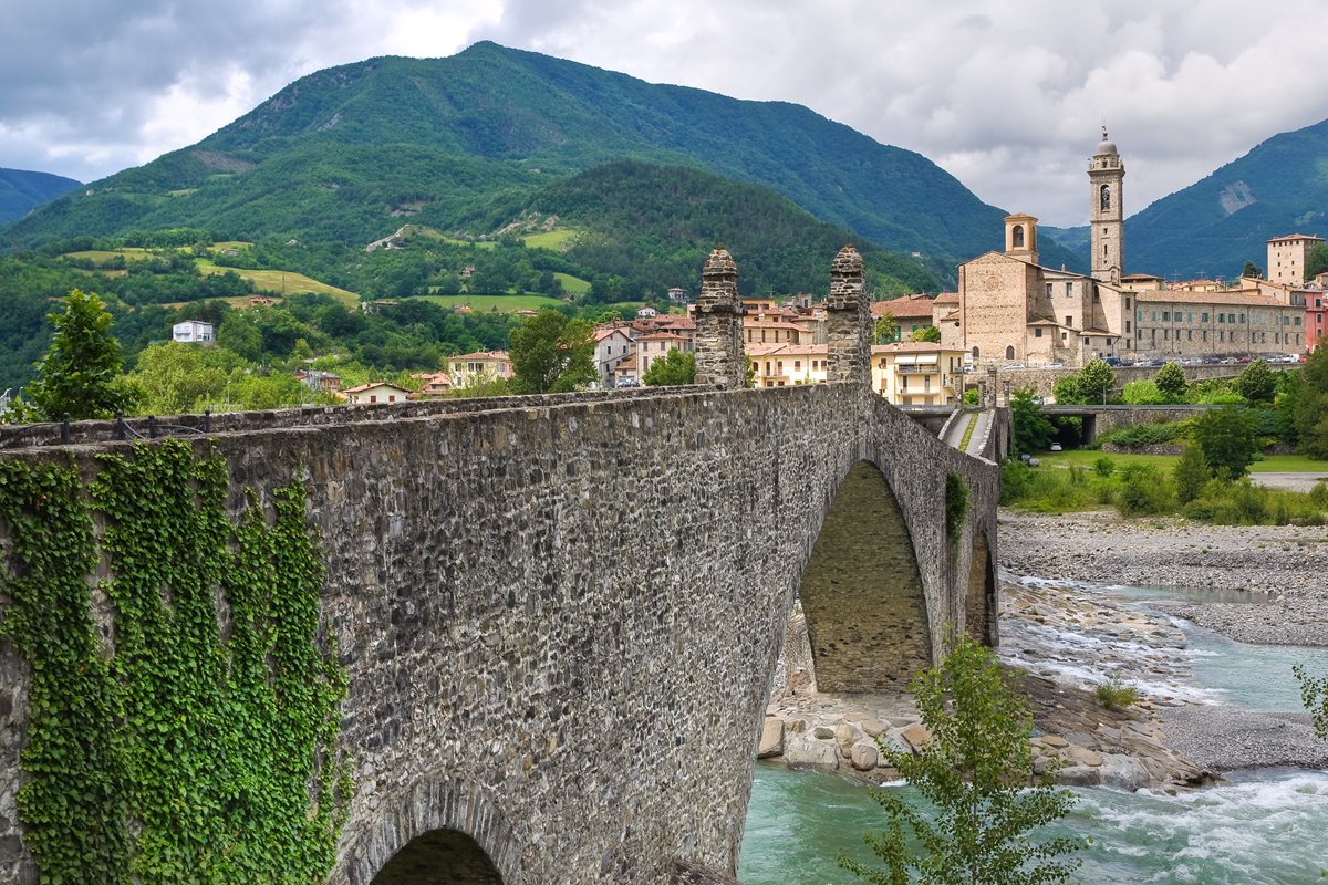 Podul Hunchback - Emilia-Romagna