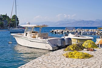 Port în stațiunea Kassiopi din Corfu