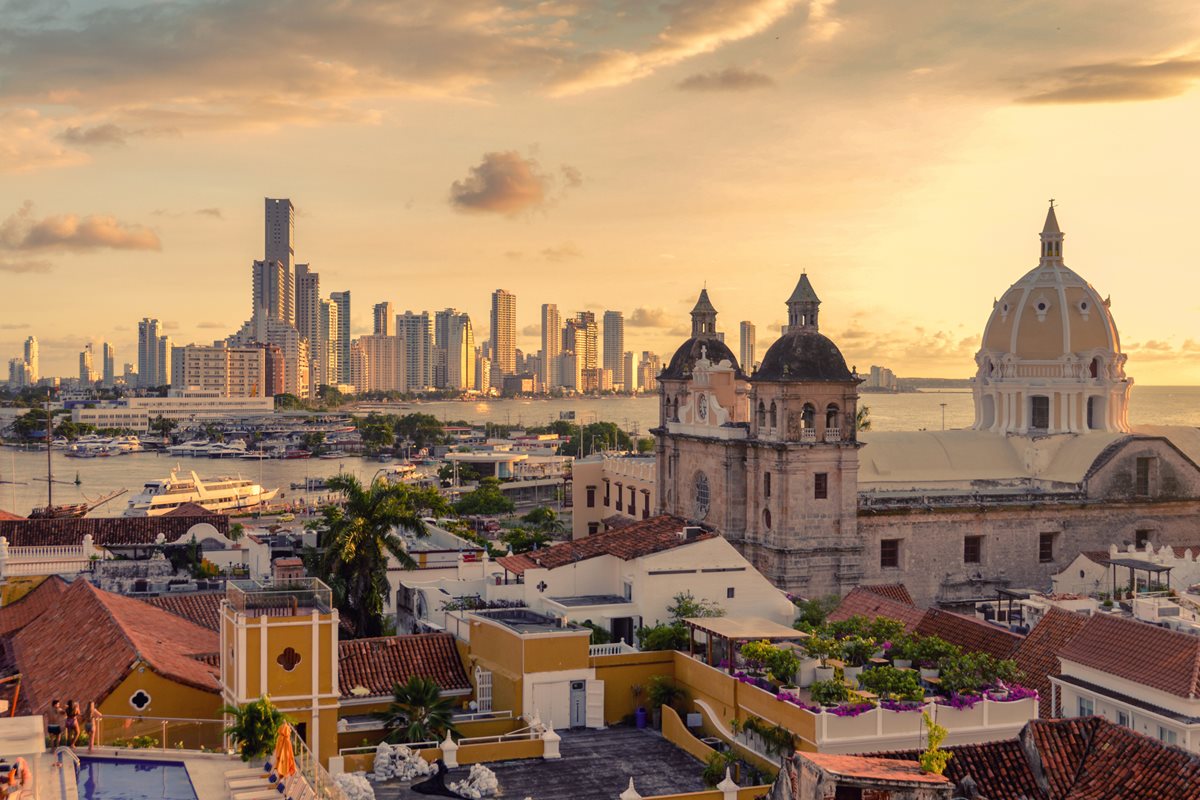 Apus in Caragena Columbia