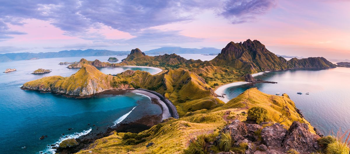 Parcul-National-Komodo-Indonesia Parcul-National-Komodo-Indonesia