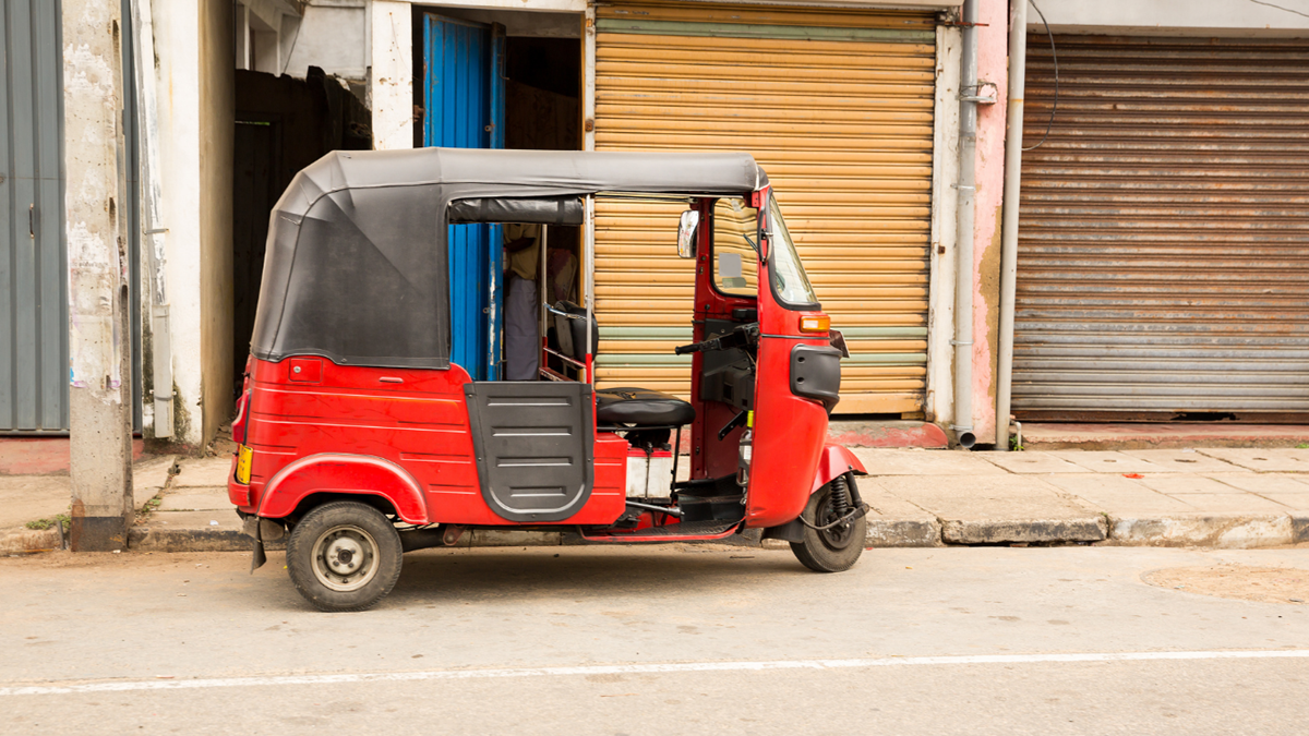 Tuk Tuk - Kammala
