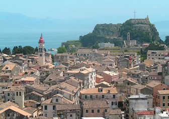 De la Kerkyra la Corfu