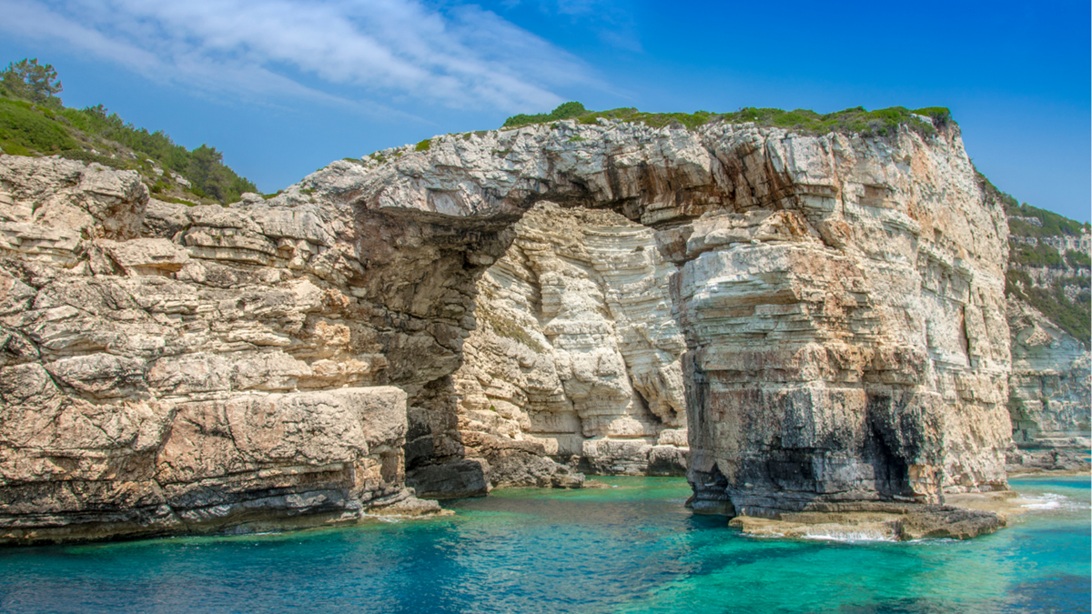 Arcul Tripitos - Paxos